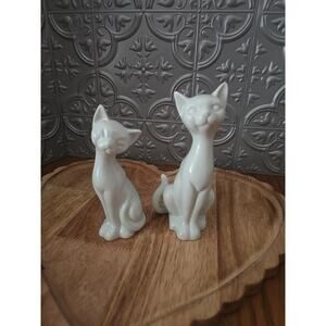 High Gloss OMC Pair Of White Cats Figures Standing